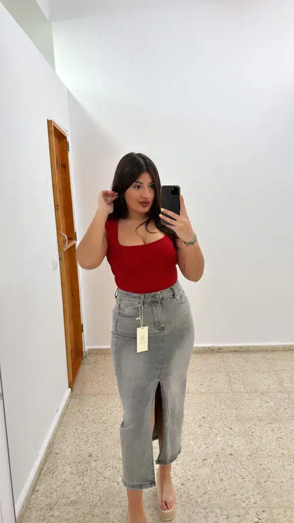 Falda Larga