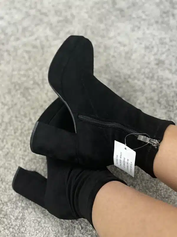 BOTIN ZARA